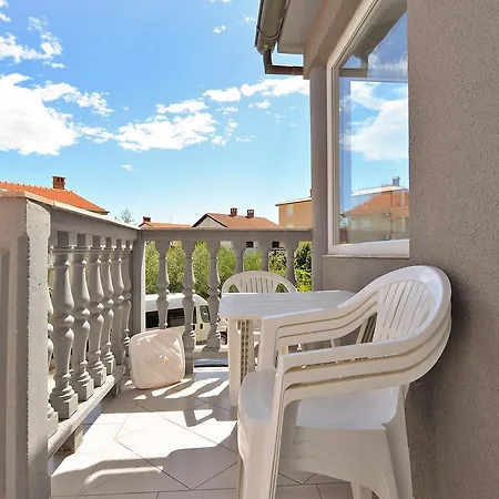 Apartments Mijo 1692 Fažana