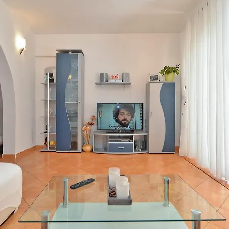 Apartments Mijo 1692 Fažana