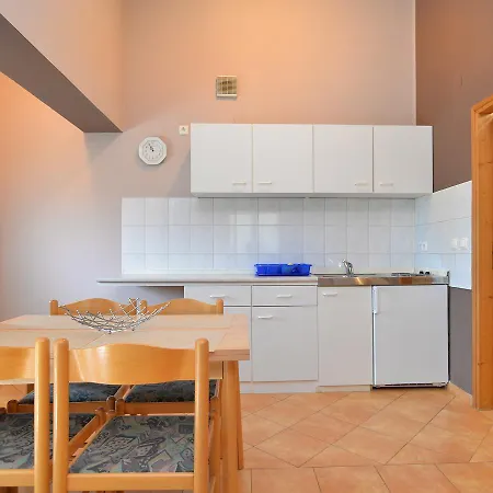 Apartments Mijo 1692 Fažana
