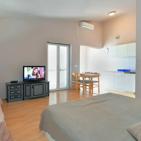 Apartament Apartments Mijo 1692 *