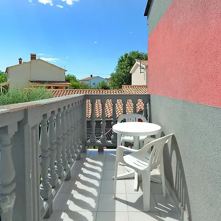 Apartments Mijo 1692 * Fažana