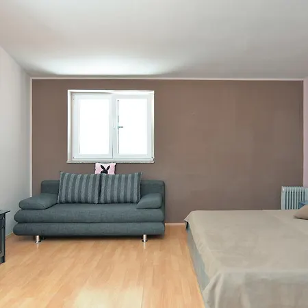 Apartments Mijo 1692